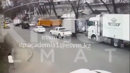 Бала өлімі үшін бір-ақ жыл: Алматыда Айзерені қағып өлтірген жүргізуші бостандыққа шықты