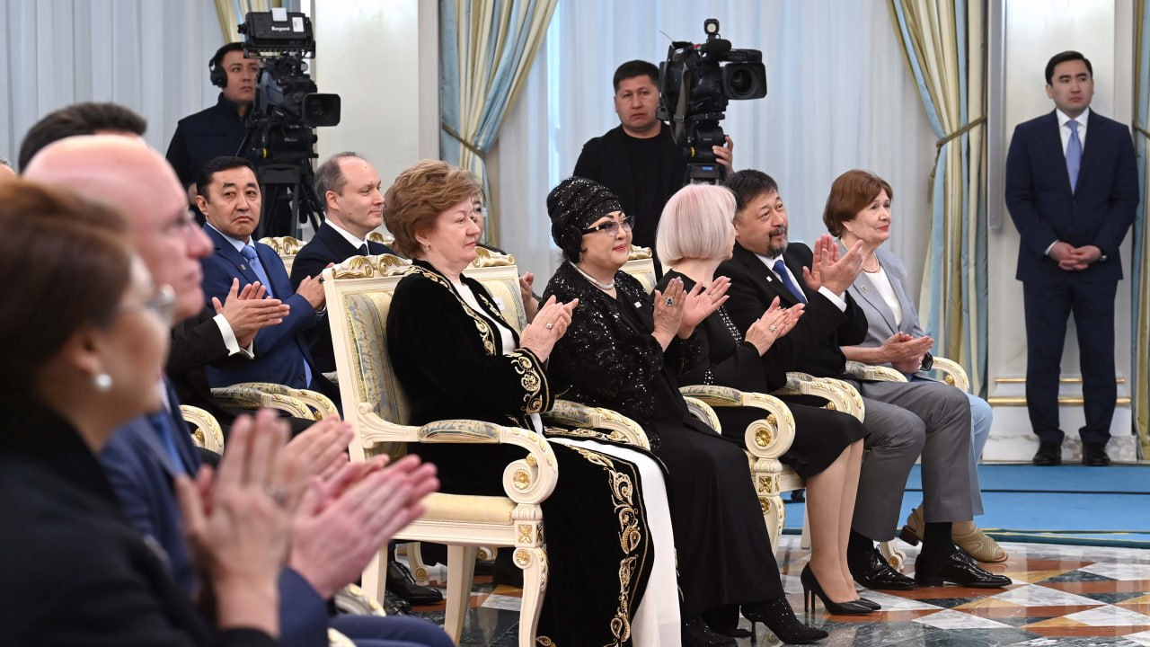 Мәдениет мерекесі: Мақпал Жүнісова Президенттен марапат алды