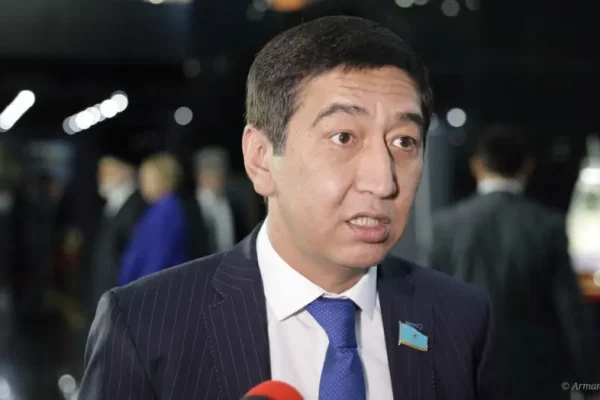 Ринат Заитов: Елде марапат беру талаптары сақталмайды