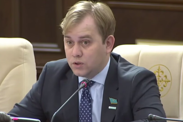 Сайлауалды үгіт: Блогерлер қандай жағдайда заң бұзушы атанады?