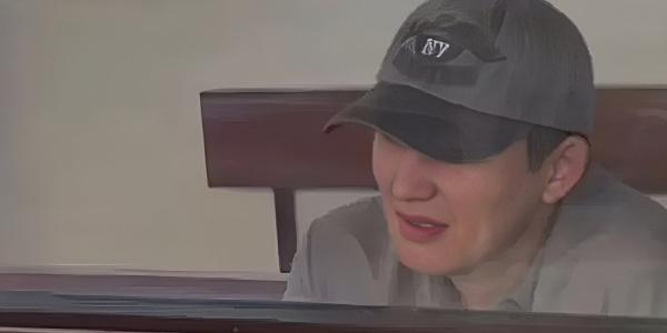 “Ақыры адамдық қасиетімнен айырды”: Сәрсемалиев сотта көзіне жас алды
