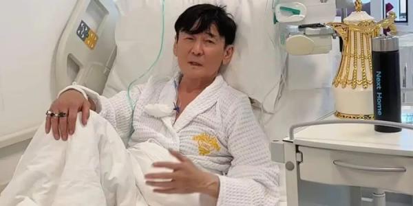 «Екі аяғымен жүрген адамға креслода қозғалмай ән айту өте қиын екен»: Болманов денсаулығы туралы айтты