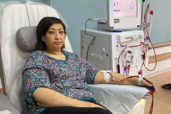 Ақтөбелік түлектер ұстазының өмірін сақтап қалу үшін 40 млн теңге жинап жатыр